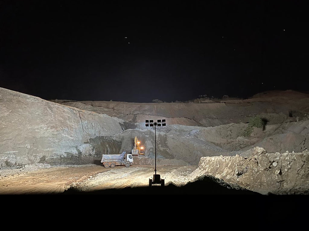 Torre de Iluminação RV 4800 - Revlo